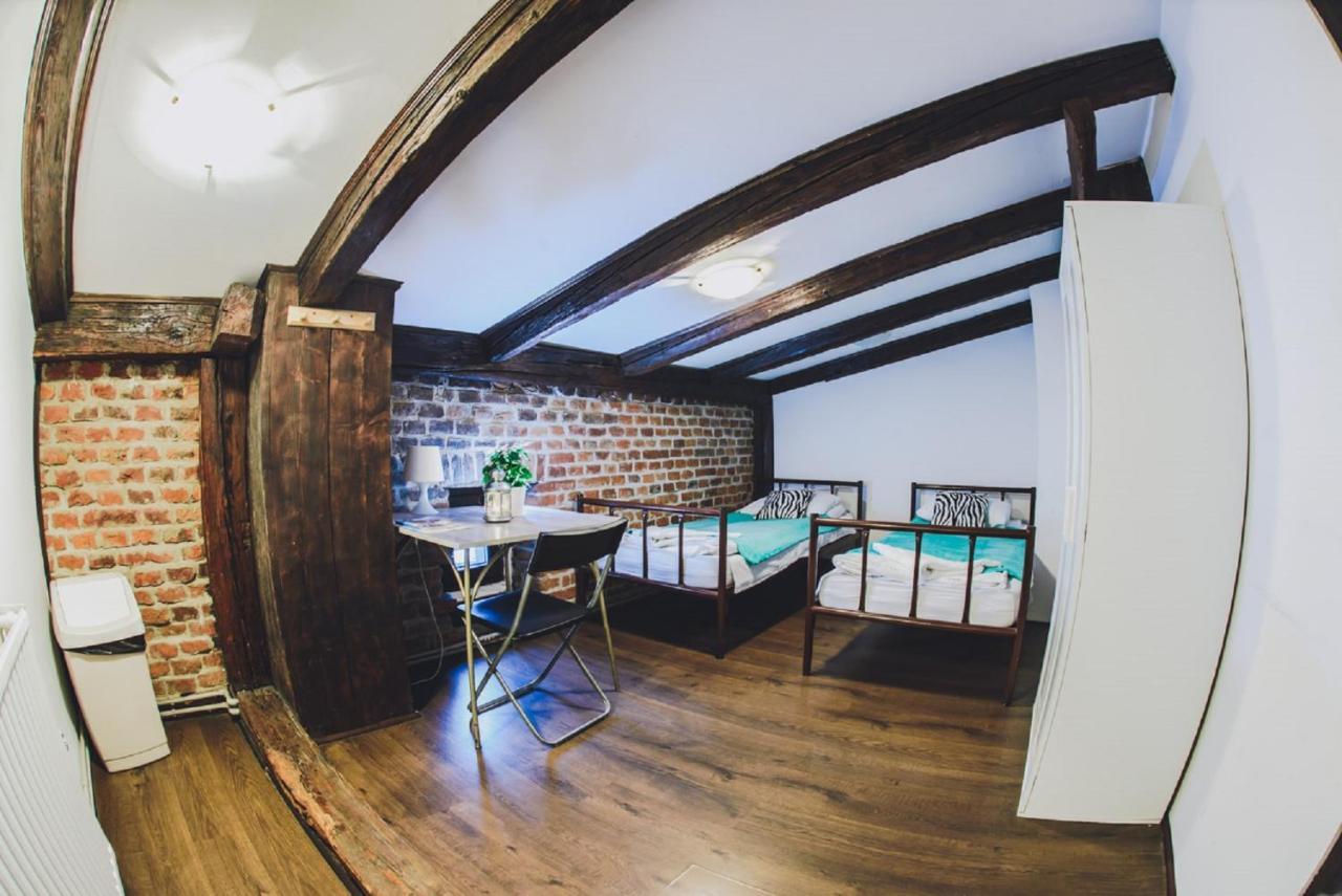 Mohito Hostel Краків Екстер'єр фото